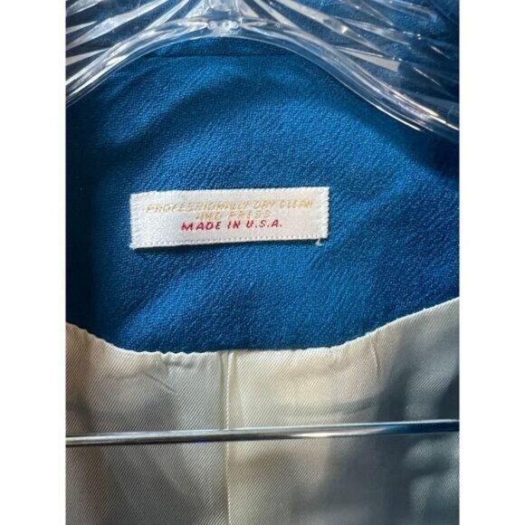 Womens‎ Button Cropped Blazer Jacket Medium NWOT - Picture 3 of 4